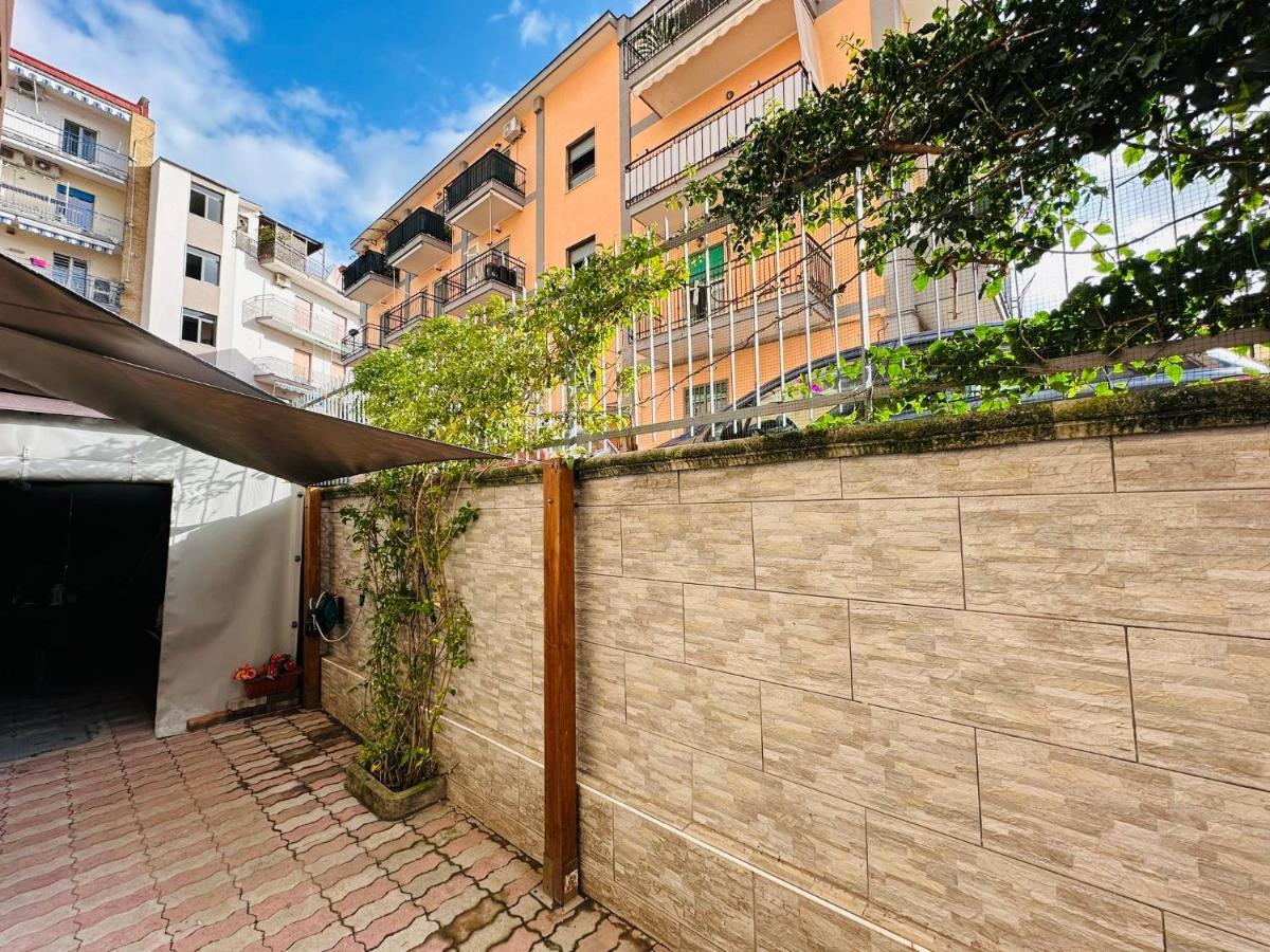 Ferdirisa Vesuvio Home&Garden San Giorgio a Cremano Bagian luar foto