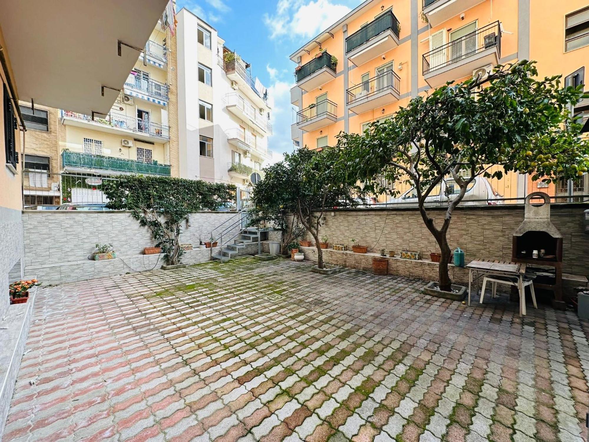 Ferdirisa Vesuvio Home&Garden San Giorgio a Cremano Bagian luar foto